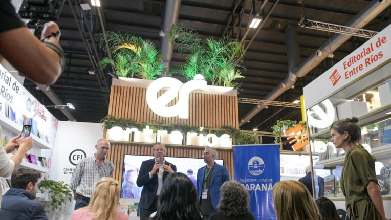 La Editorial Municipal de Paraná en la Feria del Libro de Buenos Aires