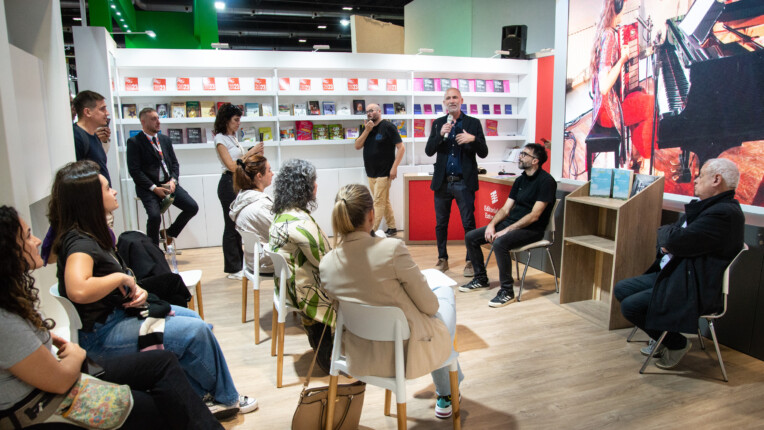 La Editorial Municipal Paraná presentó cuatro obras en la Feria Internacional del Libro